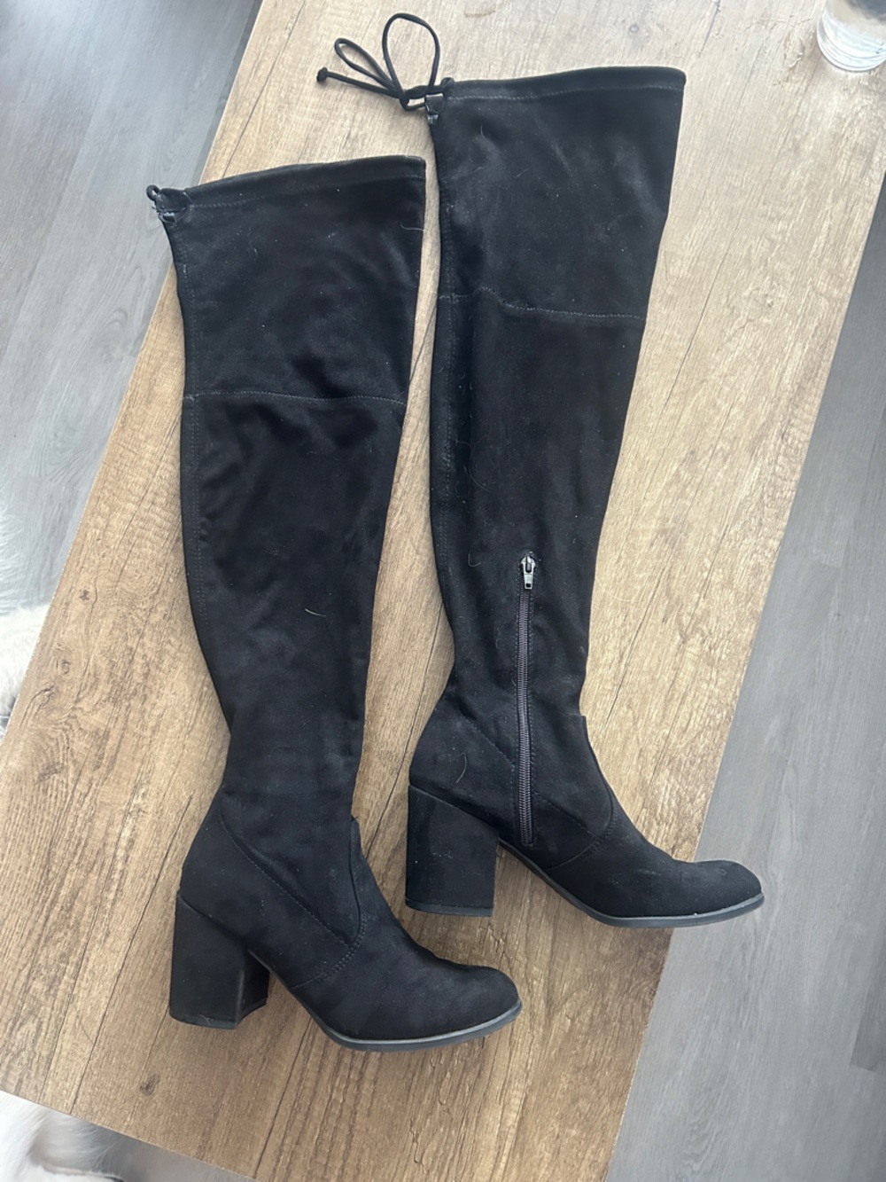 Women’s Faux Suede Knee High 2.5 Inch Chunky Heels Size 6.5